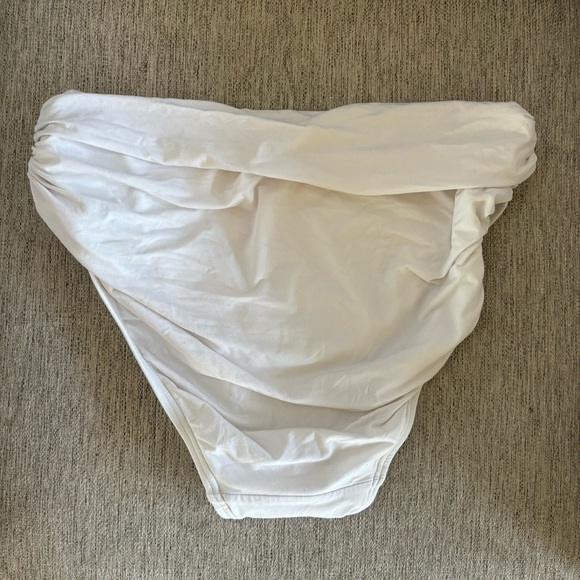 Carmen Marc Valvo White High Waist Bikini Size M - Picture 8 of 12